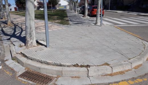 Aceras y alcorques en el Camino del Rape