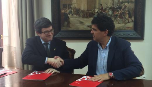 José Iribas y Luis Casado firman el convenio de colaboración del Conservatorio