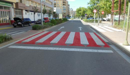 Paso de peatones en Avenida Zaragoza