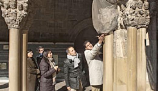 Visita Consejero al Claustro. Foto cedida G.Navarra
