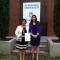 Reyes Carmona y Maribel Echave con el premio EnerAgen